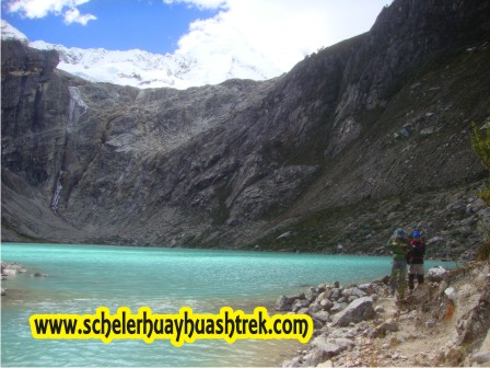 Laguna Artesonraju, nevado Artesonraju